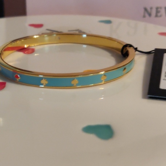 Kate Spade Spot The Spade Enamel Hinged Bangle - Picture 2 of 4